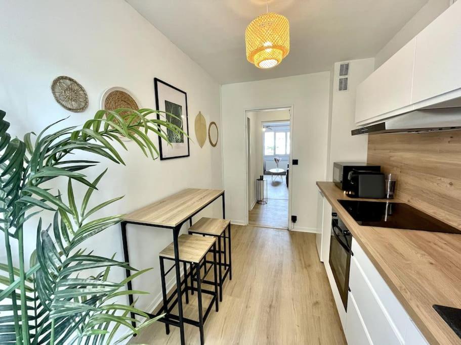 L'Instant Present - Calme & Elegant Proche Gare Apartamento Roanne Exterior foto