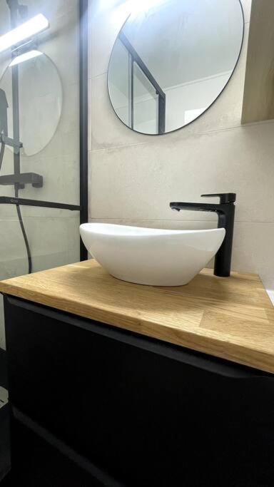 L'Instant Present - Calme & Elegant Proche Gare Apartamento Roanne Exterior foto